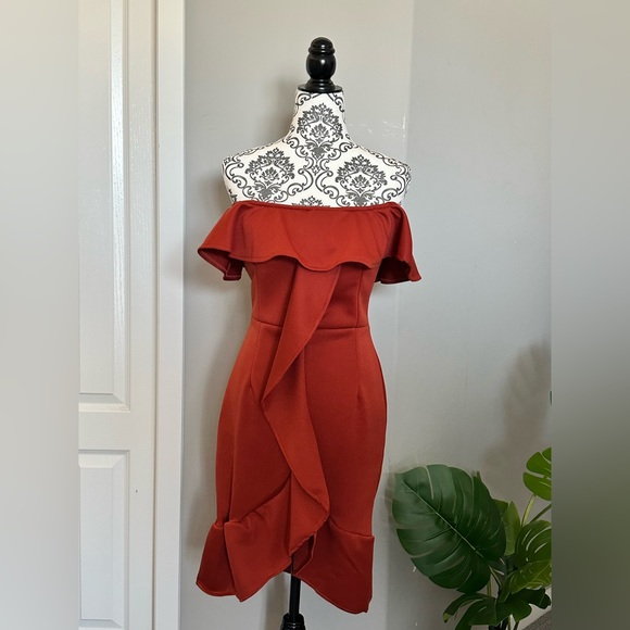 Bright Rusty Dress - Picture 2 of 4